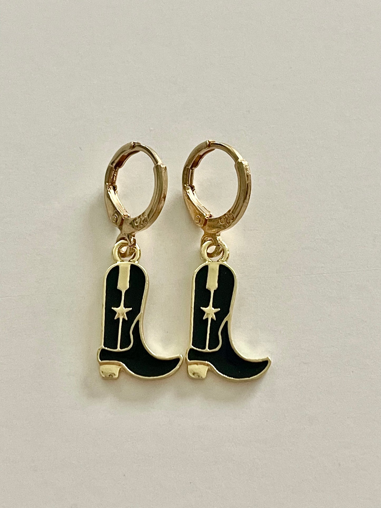 Cowboy Like Me Earrings (Black)